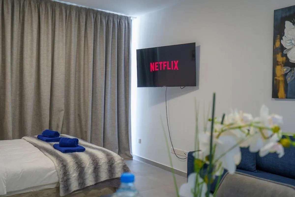Hubstay - Suite 49 In Mackenzy Larnaca Cyprus